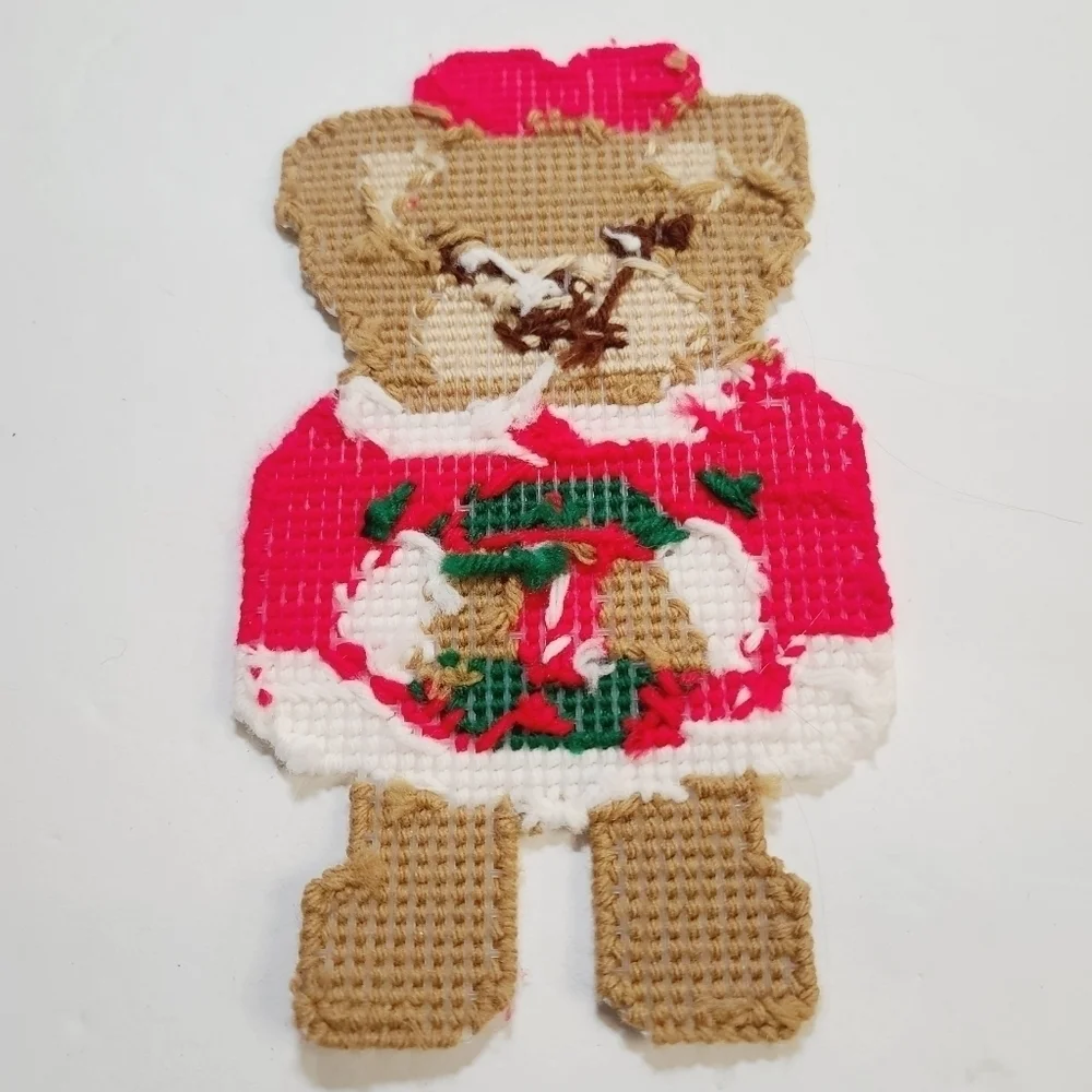 Vintage 80s 90s Kawaii Teddy Bear Yarn Stitch Christmas Decor